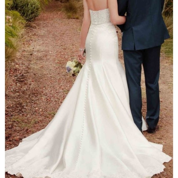 Essense of Australia D2202 - Picture 2 of 6